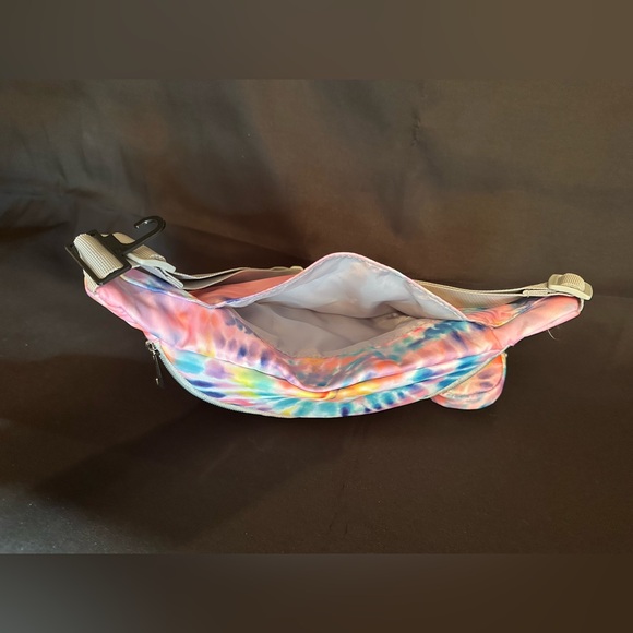 Tie-Dye Belt Bag with Pouch NWOT - Picture 4 of 7